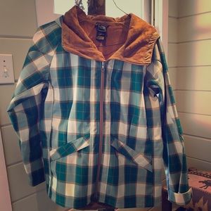 New women’s North Face jacket